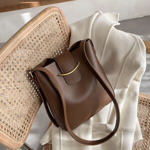 Beautiful PU Leather Bucket Bag Purse and Coin Bag Set